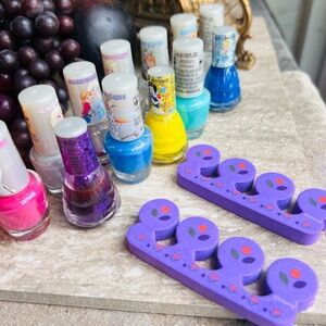 Disney Princess Nail Polish Set of 12 with Purple Toe Separators